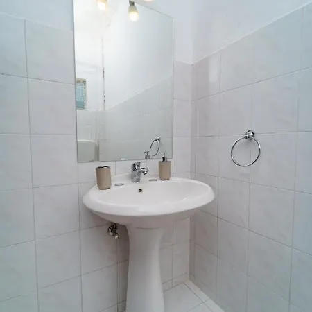 Mayo Zakynthos * Akrotiri (Zakynthos)